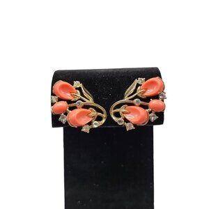 CROWN TRIFARI Clip on Earrings Coral Mold Thermoset 1956 Pebble Beach Collection